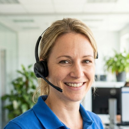 Persönliche Ansprechpartnerin mit Headset